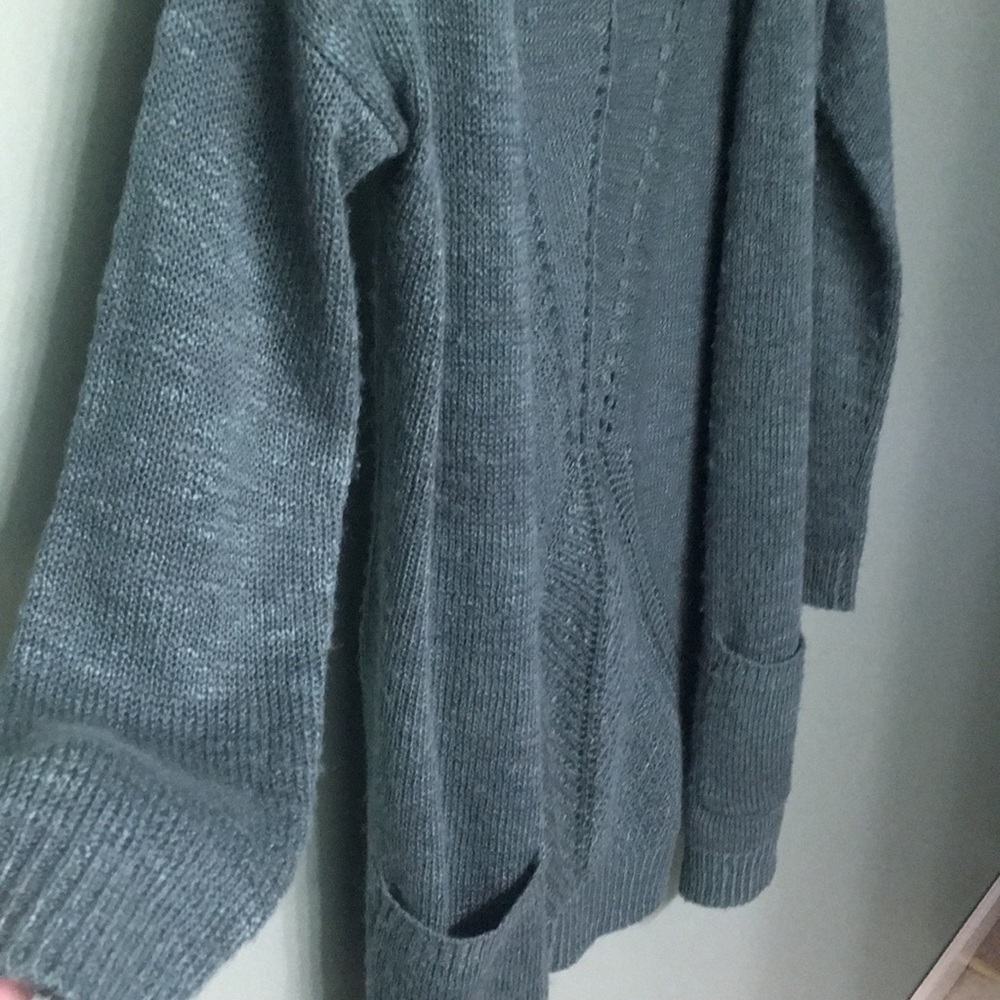PINK ROSE cardigan! - Picture 3 of 5